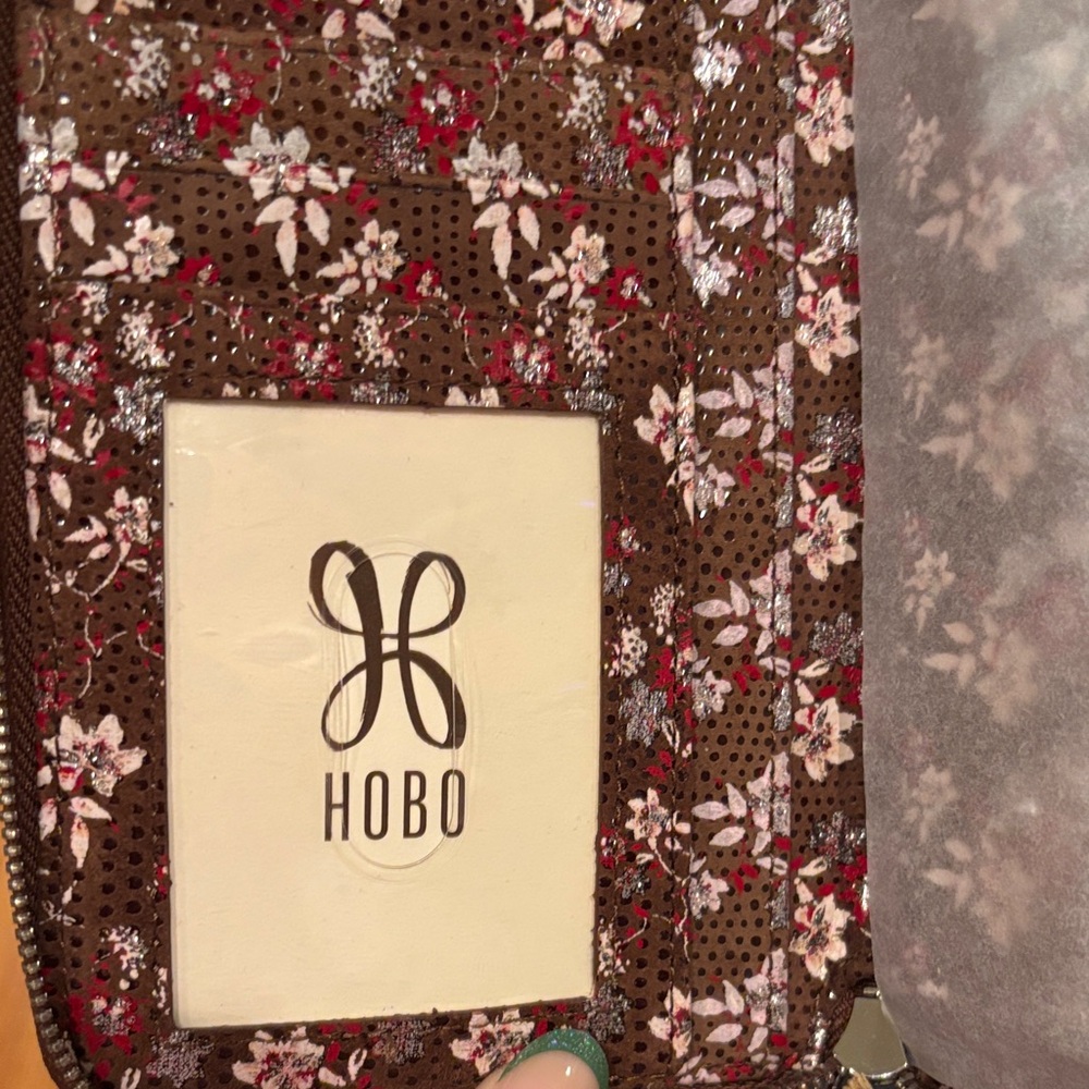 Hobo Nila Large Zip Around Ditzy Floral Brown Leather Wallet New - Picture 2 of 5